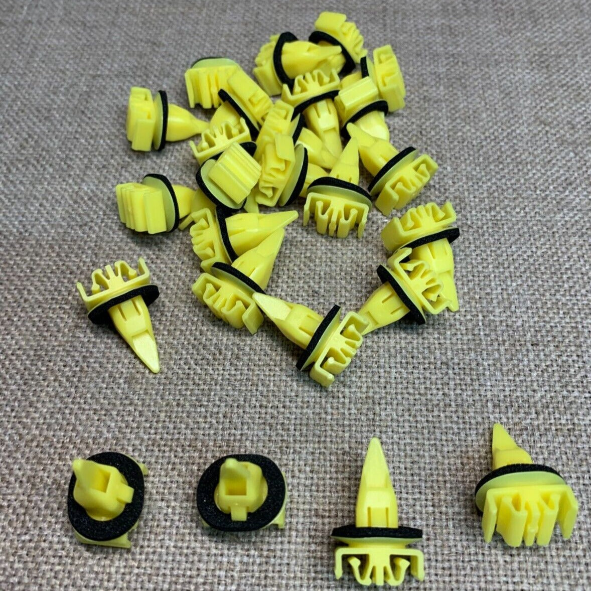 Auveco 22525 Rocker Moulding Clip with Sealer , Yellow Nylon