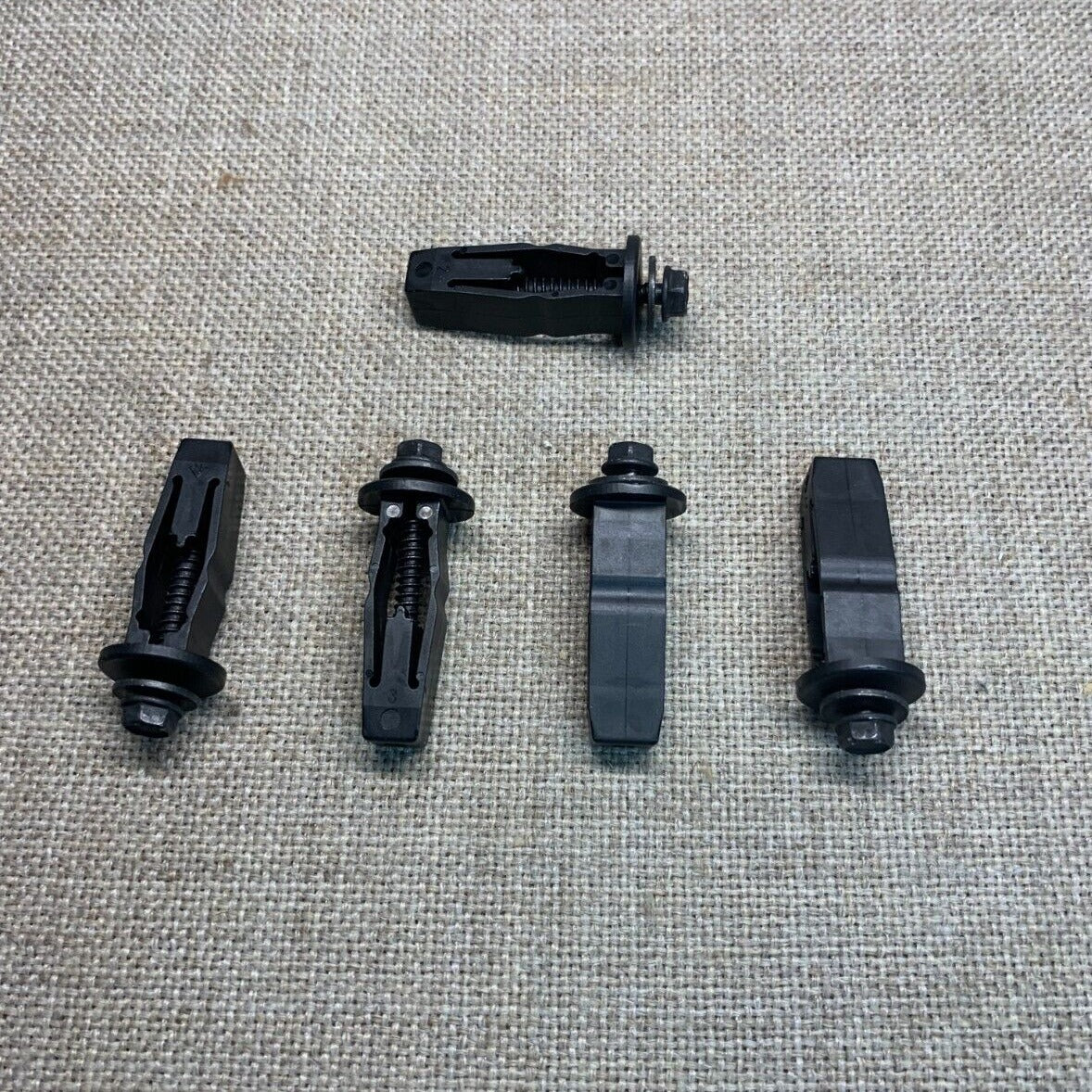 5 Auveco 22535 Screw Grommet/Spec. Screw for Chrys 2011-On