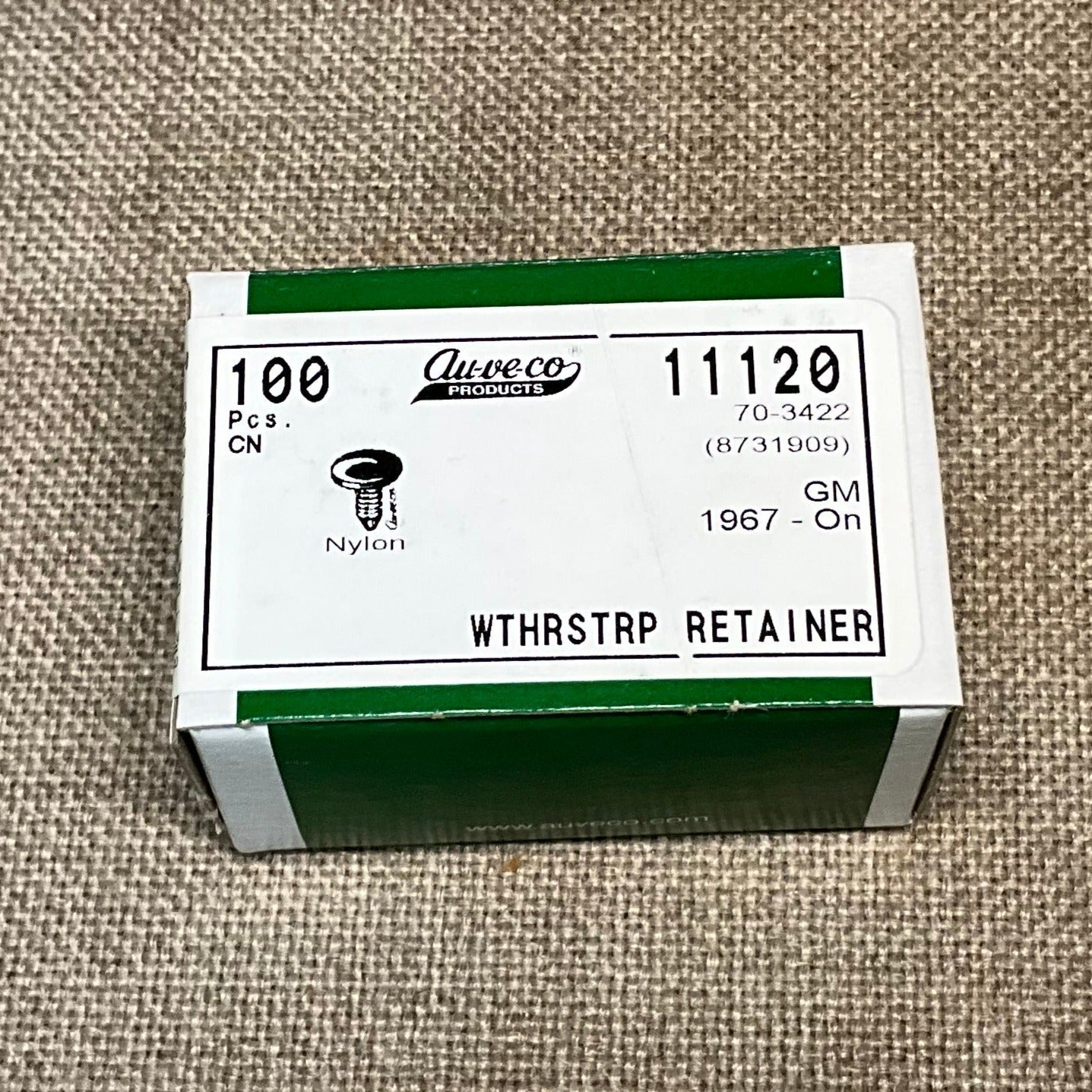 100 Weather Strip Retainers Auveco 11120 For GM : 8731909 From 1967 - On