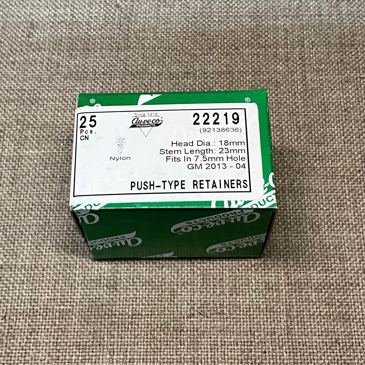 25 Push Type Retainers Auveco 22219 GM OEM : 92138636 From Year 2013 - 2004
