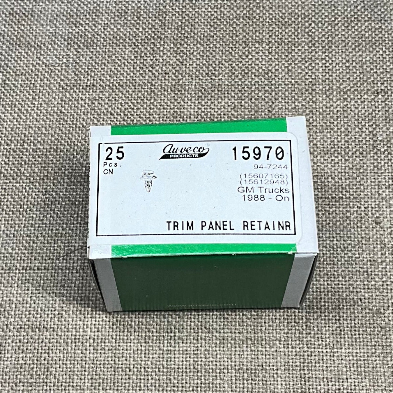 25 Trim Panel Retainers Auveco 15970 GM Truck : 15607165 ; 15612948 Universal