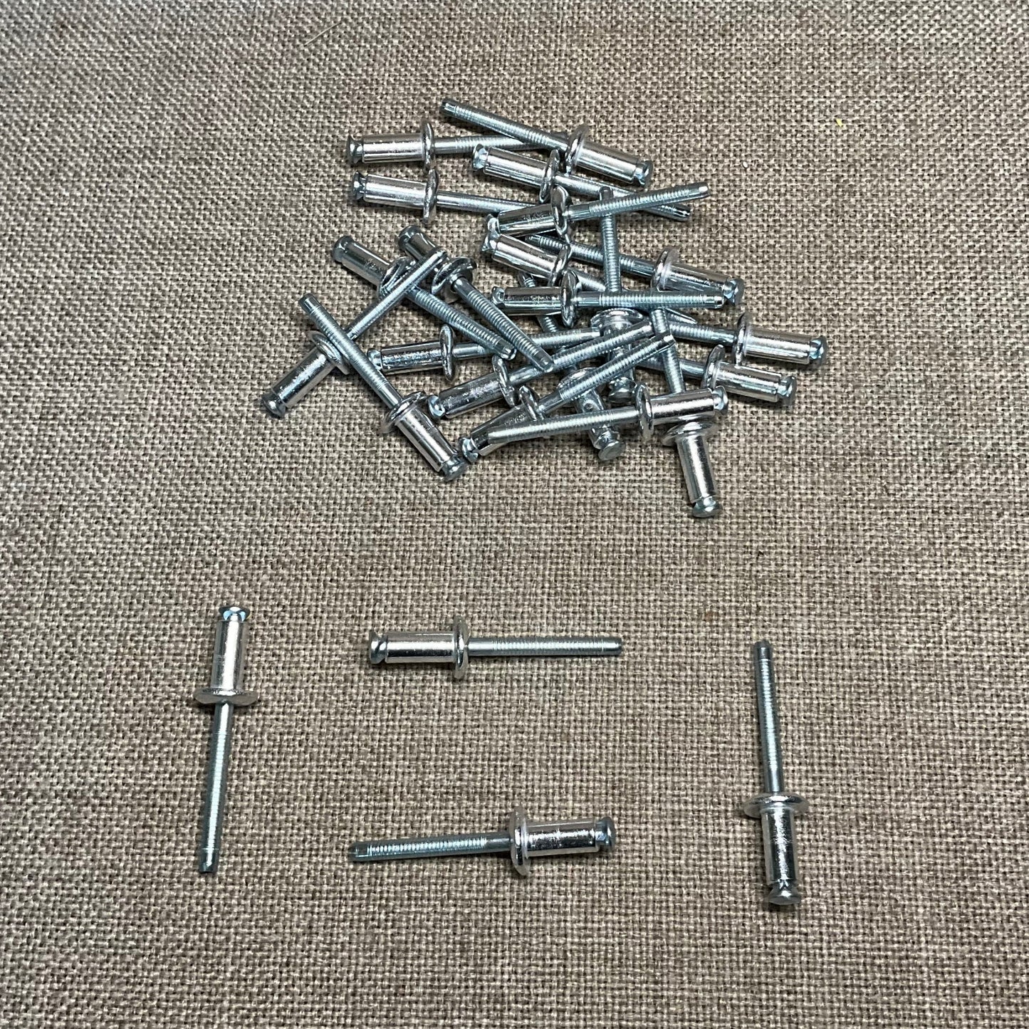 25 Window Regulator Peel Type Rivets Auveco 12655 For GM : 9437486 1981 - On