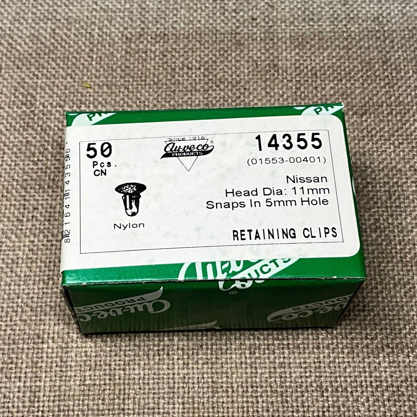 50 Black Nylon Retaining Clips Auveco 14355 For Import Auto Niisson 01553-00401