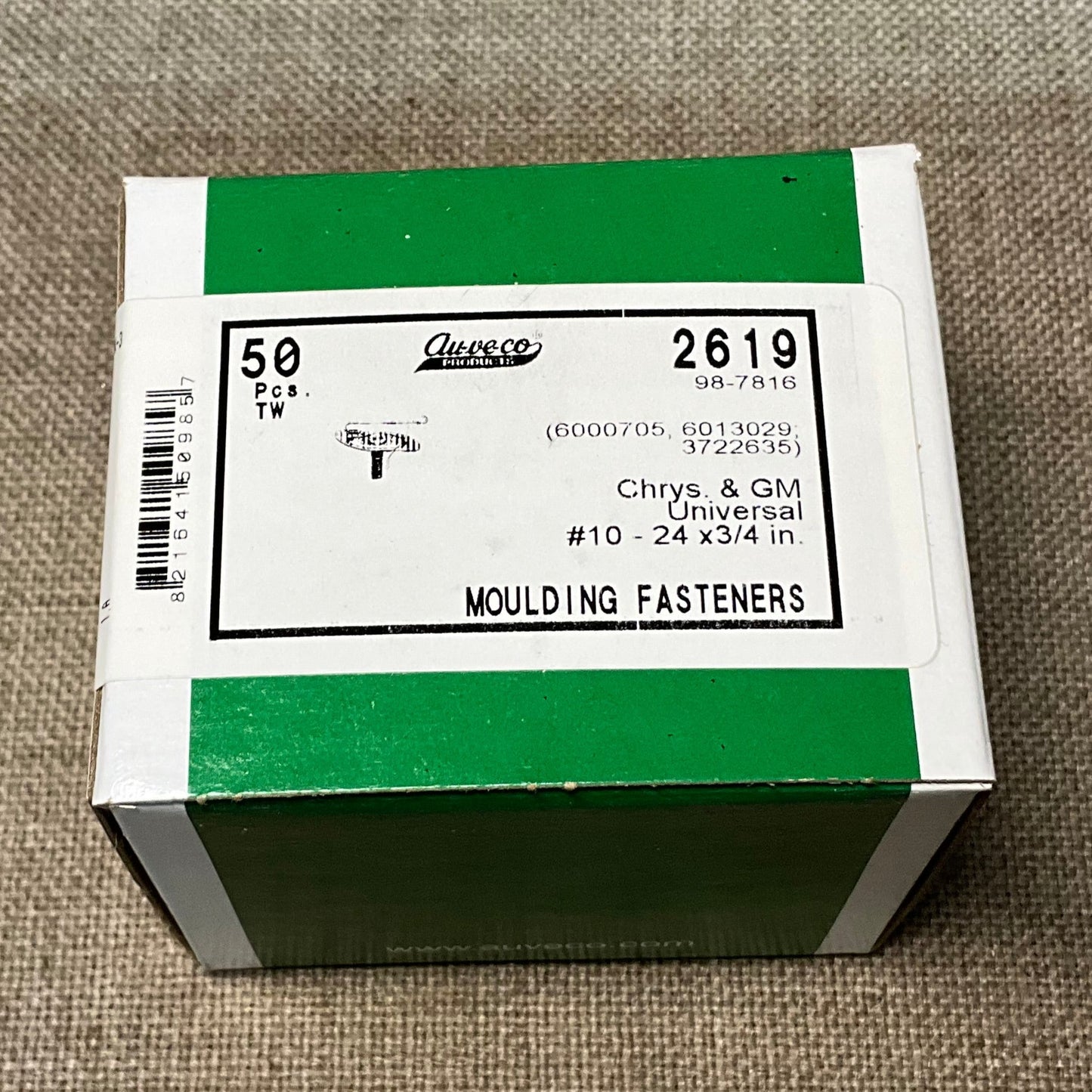 50 Moulding Clips and Nuts Auveco 2619 Chry: 6000705 , 6013029 ; GM: 3722635