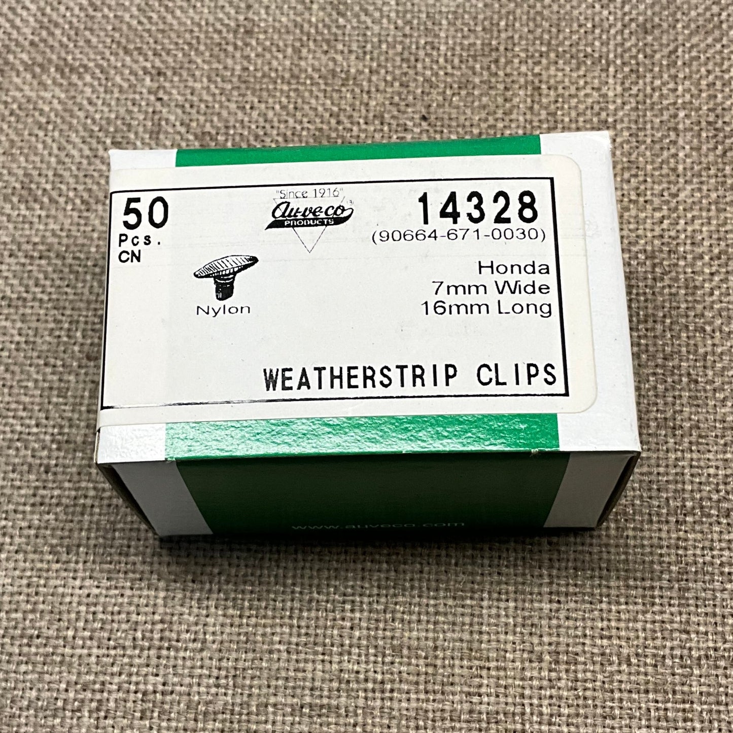 50 Weatherstrip Retainers Auveco 14328 Honda OEM : 90664-671-0030 Universal