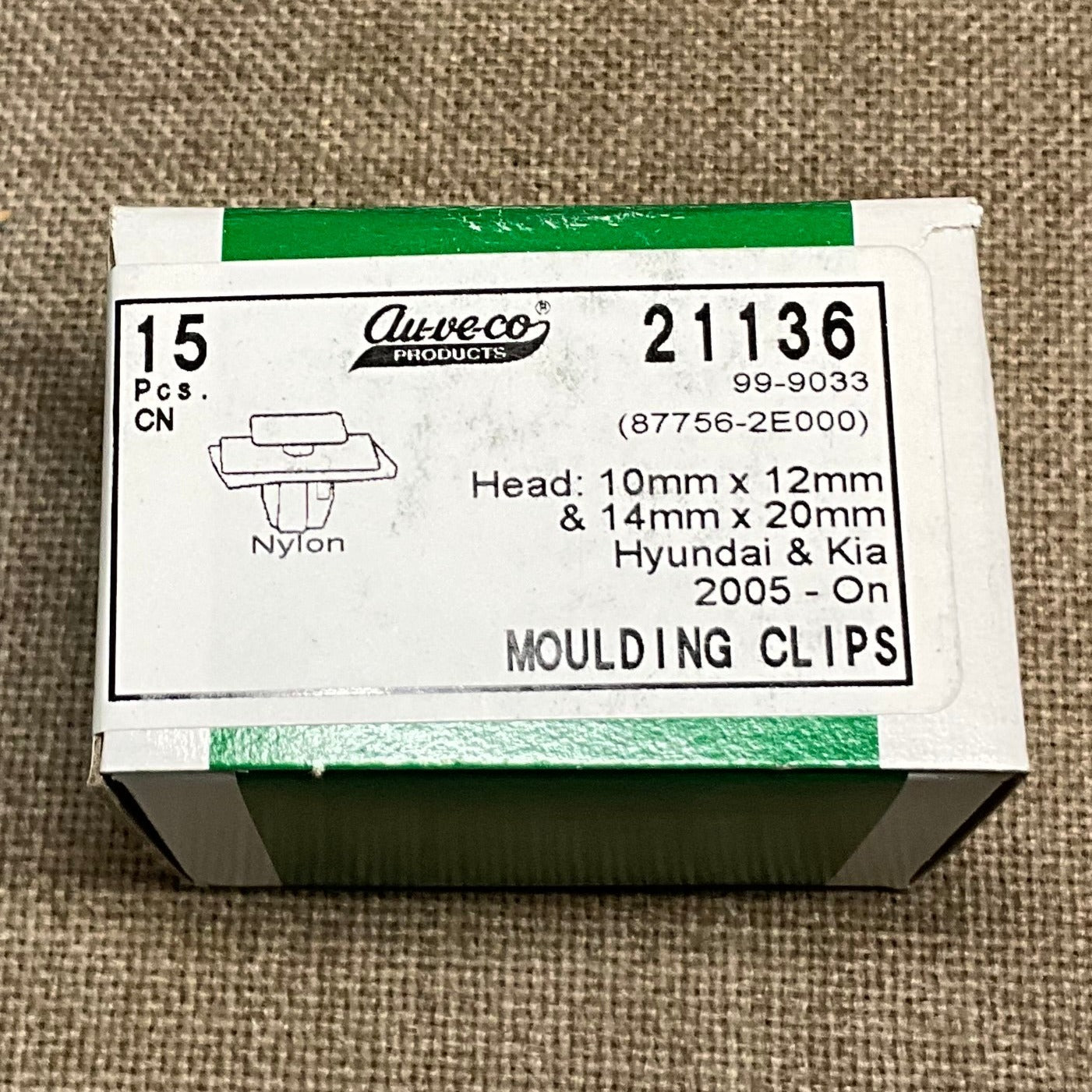 Auveco 21136 Hyundai & Kia Body Side Moulding Clip with Sealer 2005 - ON