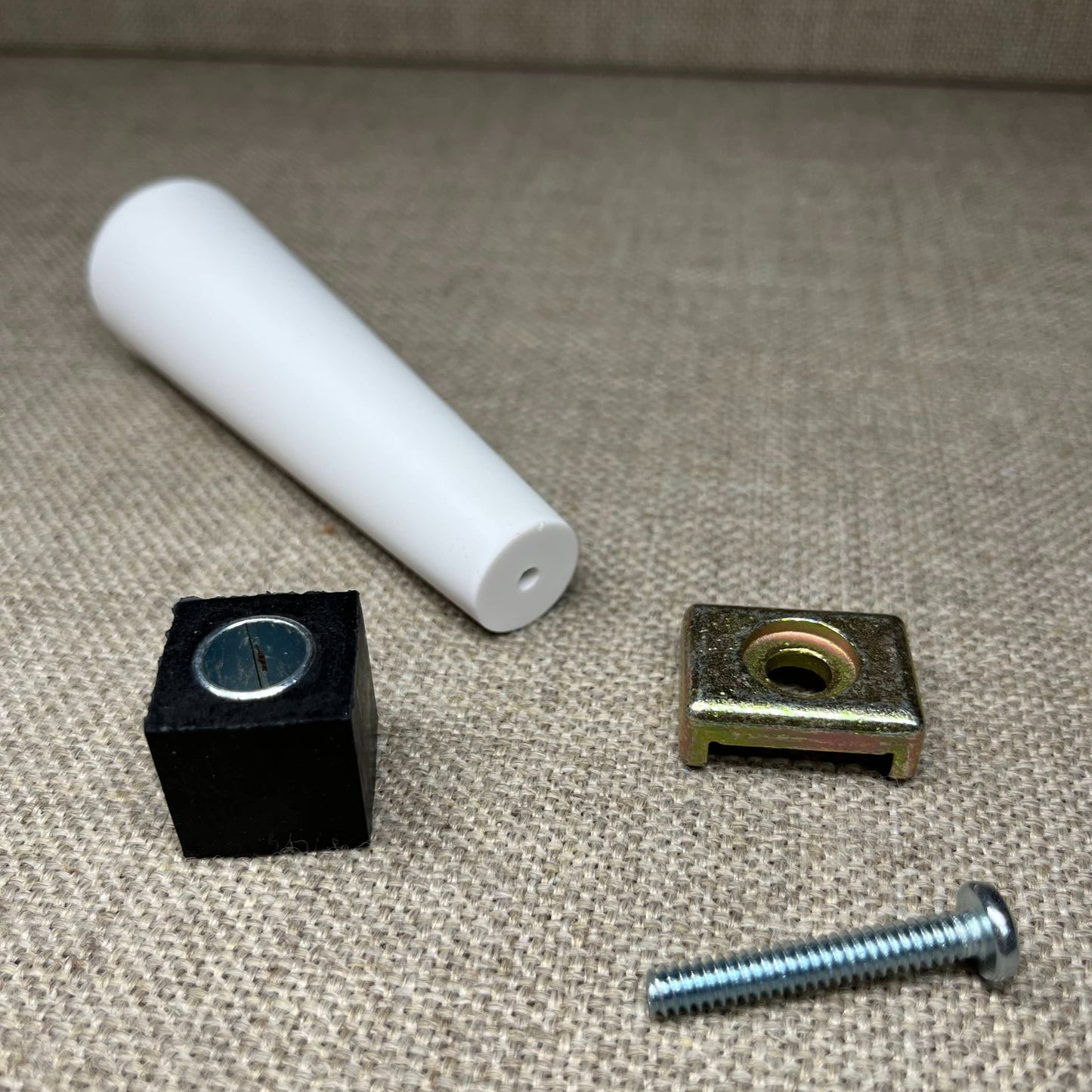 1 Sandblasting Nozzle Ceramic Tip 1/8" Orifice with Block, Plate and Bolt