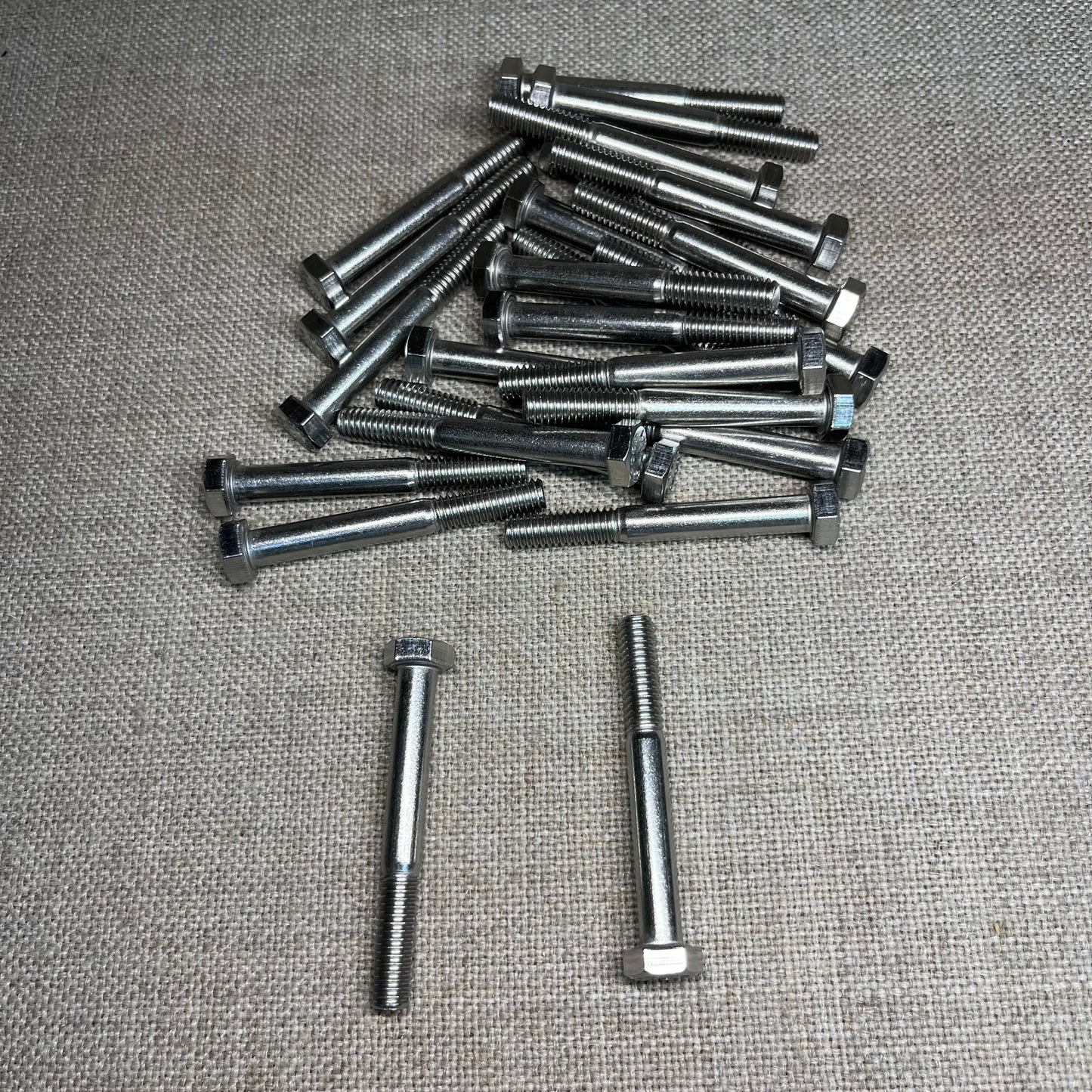 Auveco 13361 Cap Screw 5/16"-18 x 2-1/2", Hex Head, 18-8 Stainless Steel Qty 25