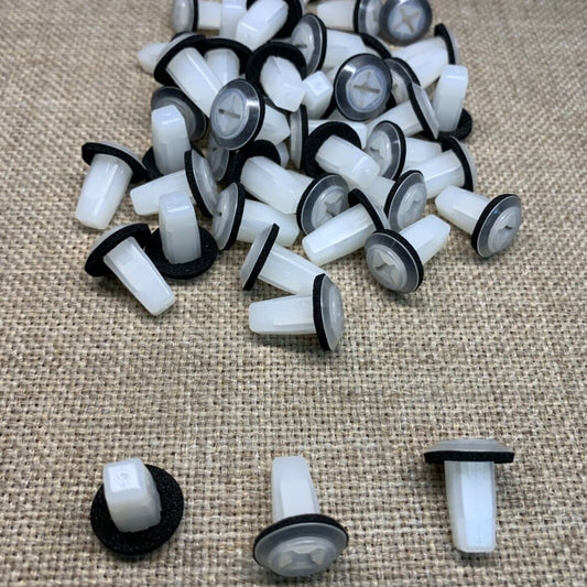 50 Auveco 22557 Hyunda Specialty Screw Grommet W/Sealer