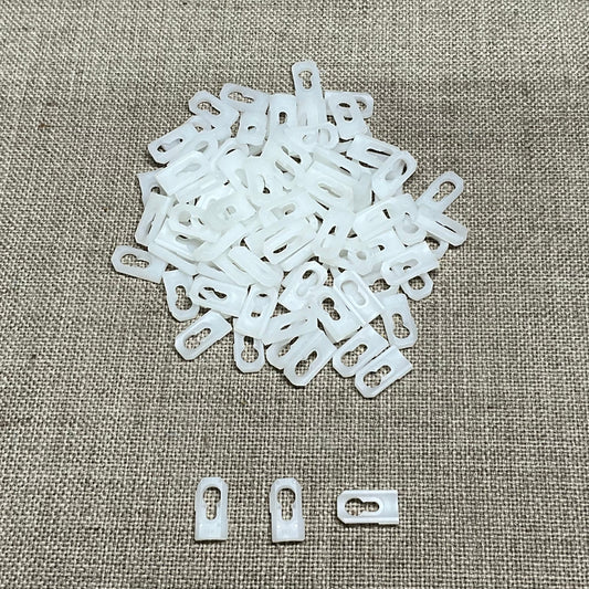 100 Pcs 9850 Nylon Quarter Panel/Landau Top Molding Clip, White, for GM 7731589