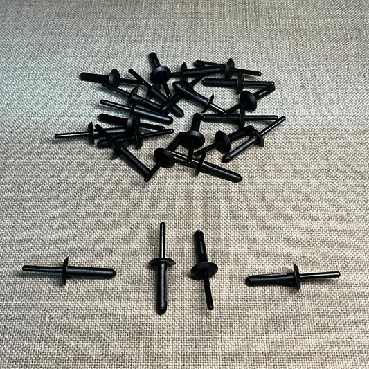 25 Nylon Blind Rivets Auveco 13750 For GM-14063981 Ford-N803043-S Chry-6500911