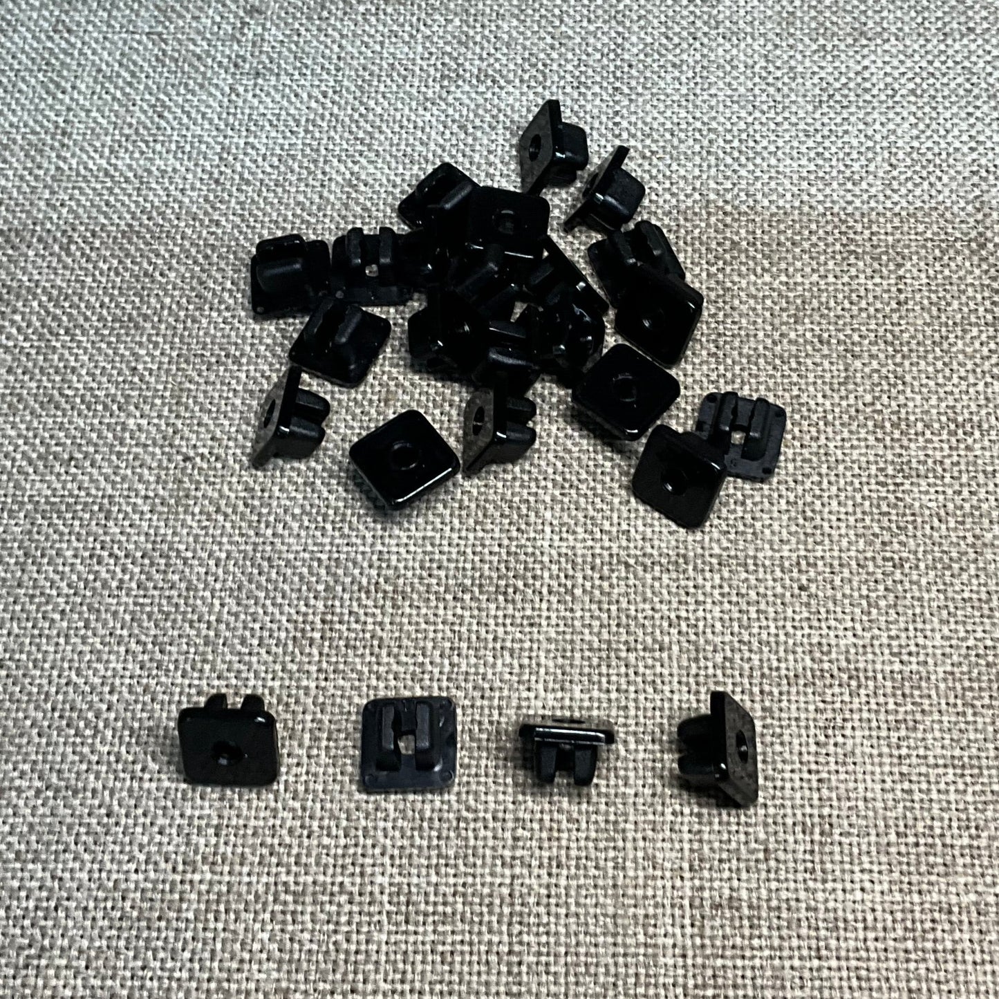 25 Nylon Nuts Auveco 14258 Toyota Car Truck Automobiles OEM : 90189-06018 Black