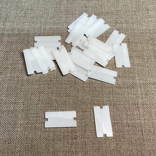 25 Plastic Razor Blades Auveco 14543 Automotive Industrial Home Windshields