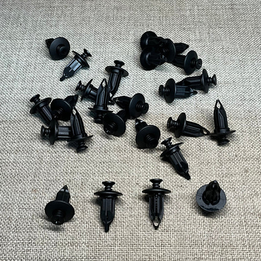 25 Rear Bumper Fascia Retainers Auveco 16835 GM: 10140480 Chrysler: 6502625