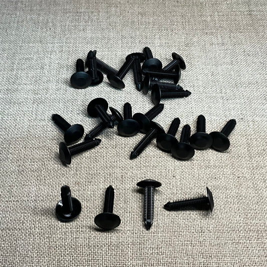 25 Rear Hood Seal Retainers Auveco 14036 GM : 14074081 From The Year 1983  On