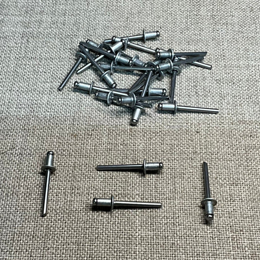 25 Specialty Aluminum/Steel Rivets Auveco  19459 Ford: 384432-S From '95 - On
