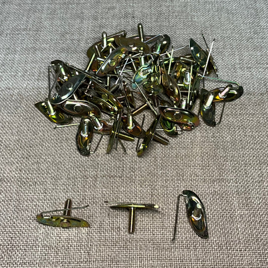 50 Moulding Clips and Nuts  Auveco 2619 Chry: 6000705 , 6013029 ; GM: 3722635