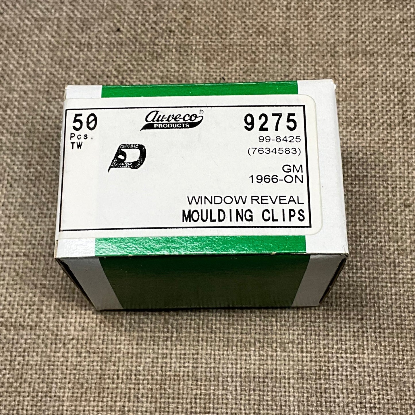 50 Rear Window Reveal Moulding Clips Auveco 9275 OEM GM :7634583 :8734067