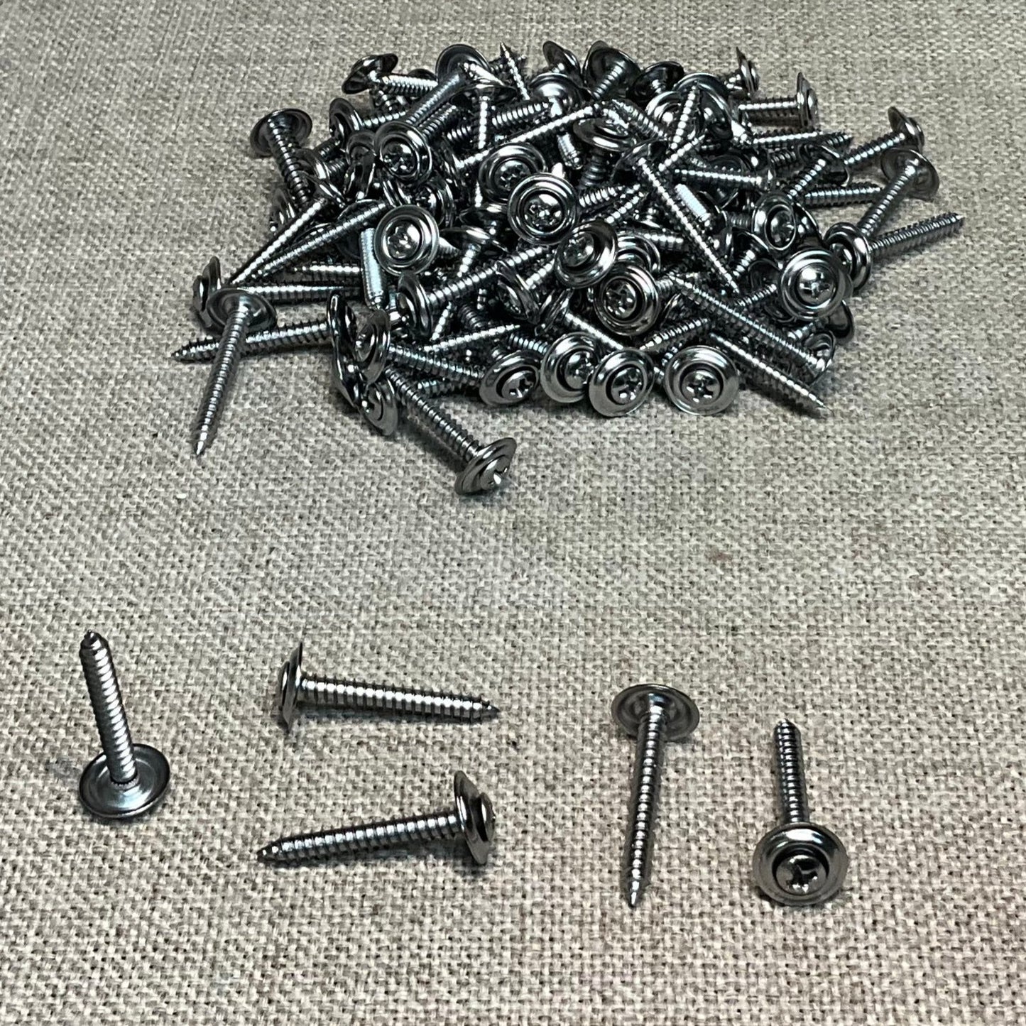 Auveco 2773 #8 X 1-1/4" #6 Head Phillips Oval Head SEMS Tapping Screw 100 Pcs.