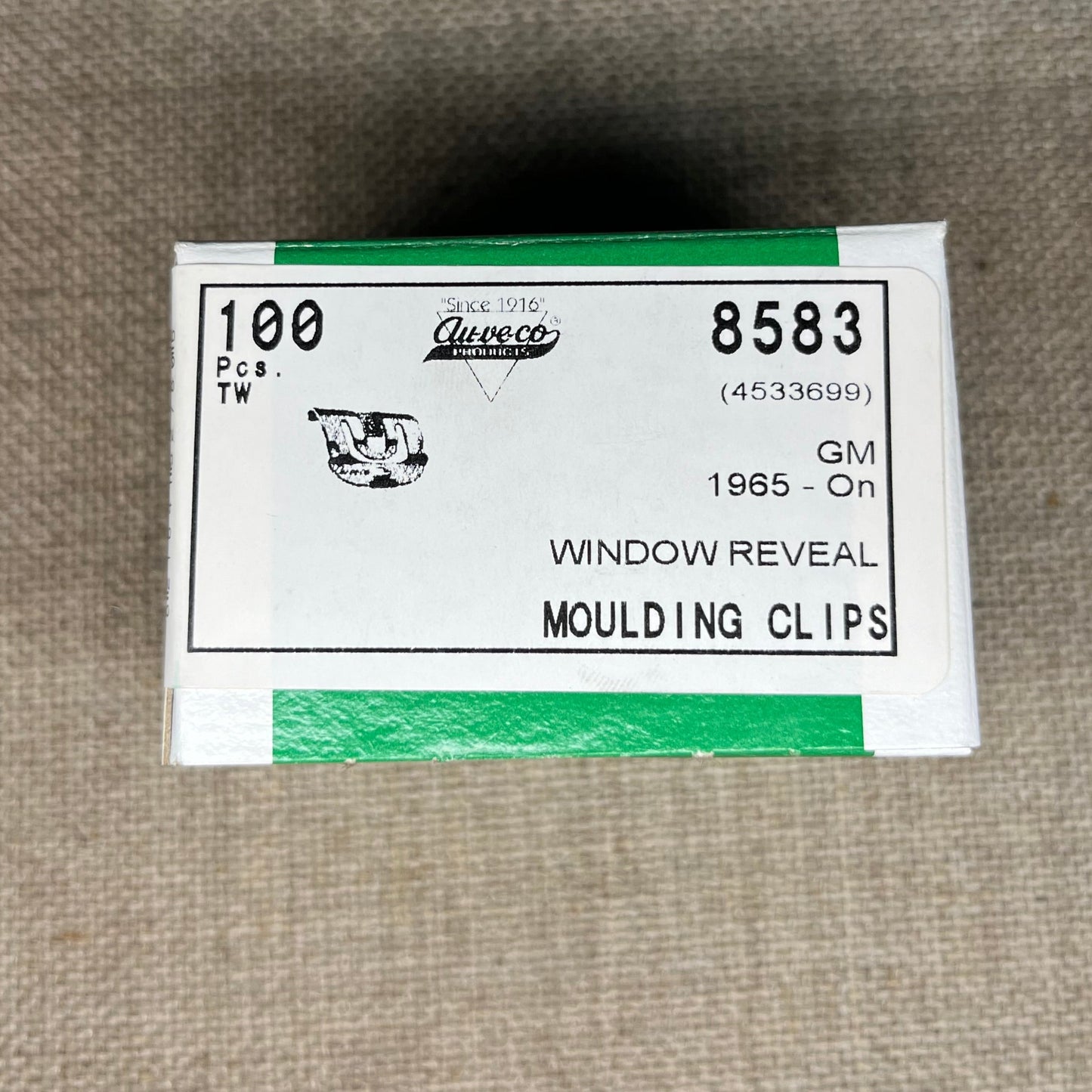 100 Piece Window Reveal Moulding Clip Auveco 8583 GM OEM: 4533699 From 1965 On