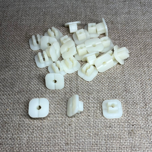 ~ 25 Natural Nylon Nuts Auveco 14313 Honda: 90662-671-0030 Mazda: 9991-00-503 ~